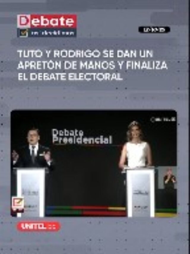 TUTO y PAZ, se dan un apretón de manos para finalizar el Debate Electoral