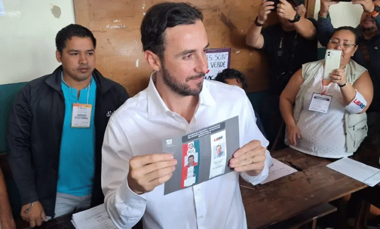 Santa Cruz: JP. Velasco vota y pide una jornada pacífica para Bolivia