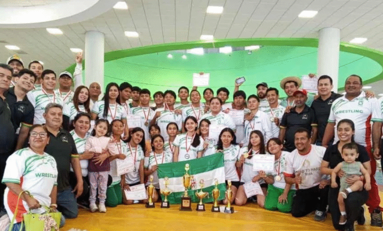 Santa Cruz se corona campeón del Nacional de Lucha Olímpica