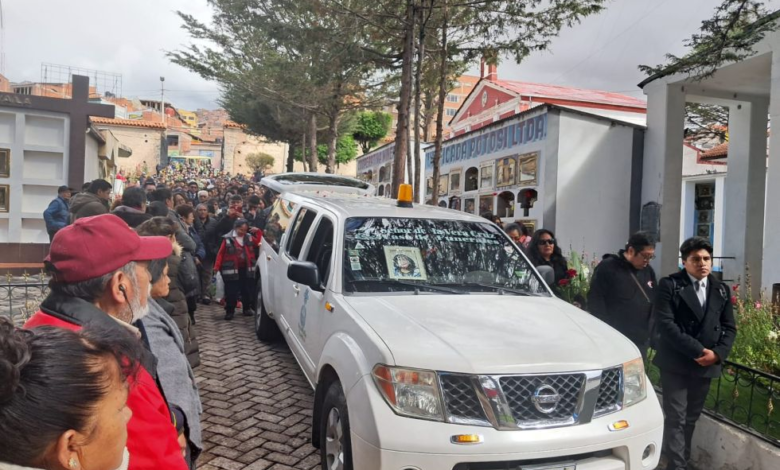 Potosí despide con dolor a la periodista Jannett Cortéz Parra