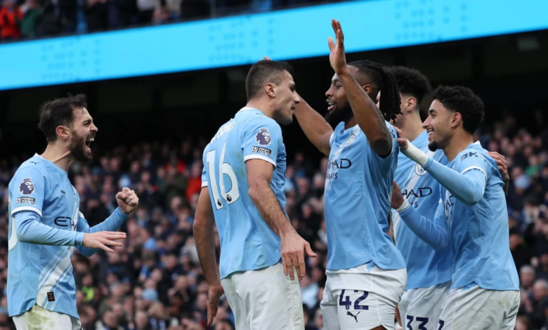 Manchester City vence 2-0 y sigue firme en la pelea por la Premier