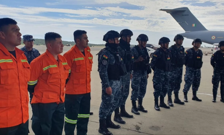 Rescatistas bolivianos llegan a Venezuela para apoyar operaciones
