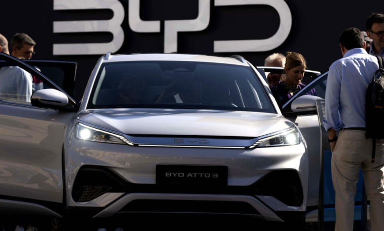 Israel: Ejército prohíbe autos eléctricos chinos por seguridad