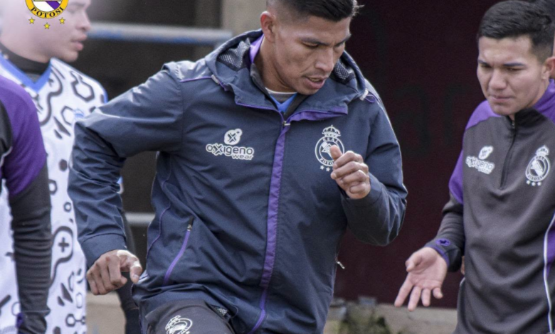 Real Potosí vuelve al trabajo en la cancha auxiliar del VAU