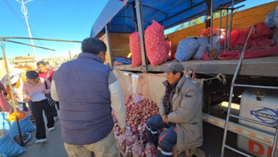 Potosí enfrenta desabastecimiento y subida de precios