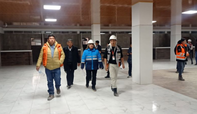 Gobernación recibe el mercado Chuquimia para su apertura