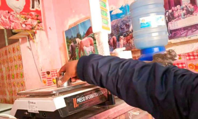 Intendencia decomisa 11 balanzas adulteradas en el mercado Uyuni