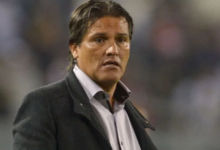 Flavio Torres define el equipo lila para enfrentar a ABB