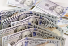 Dólar oficial baja a Bs 12,05 tras la aplicación de la nueva fórmula del BCB