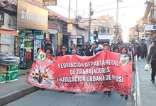 Maestros marchan en Potosí pese al Estado de Excepción