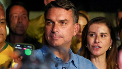 Flávio Bolsonaro aventaja a Lula y van a balotaje en Brasil