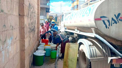 Baja presión de agua fuerza a Aapos a distribuir en cisternas