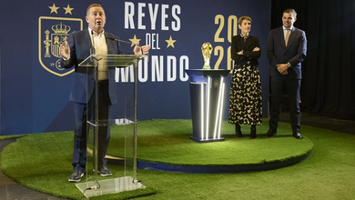 España: Pamplona pide ser sede de la Selección tras recibir la Copa.